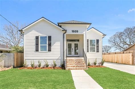 1609 maryland ave kenner la 70062  This home was built in 2022 and last sold on 2023-05-15 for $--